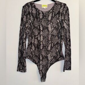 Yummy Sweater Co. Snakeskin Bodysuit - size XXL